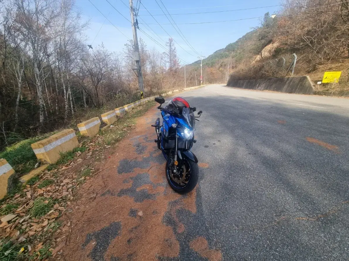 스즈끼 gsx s 750 18년형